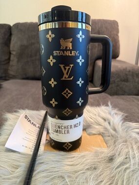 Stanley Quencher H2.0 40oz Tumbler Black Gold Monogram Style